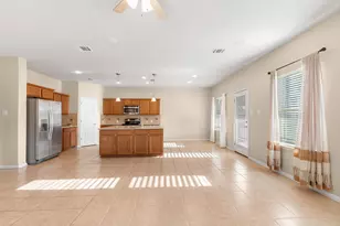 209 Anderson St, Hutto, TX 78634 - Photo 9