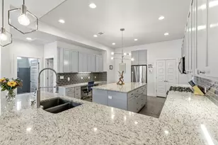 3019 Lyons Rd, Austin, TX 78702 - Photo 7