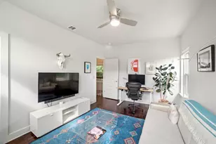 3019 Lyons Rd, Austin, TX 78702 - Photo 19