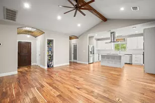 10204 Oak Grove Cir, Austin, TX 78736 - Photo 9