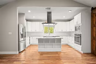 10204 Oak Grove Cir, Austin, TX 78736 - Photo 7