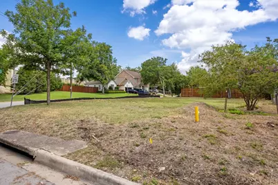 1810 Mohle Drive, Austin, TX 78703 - Photo 7