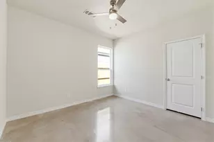 410 W Avenue C, Copperas Cove, TX 76522 - Photo 17