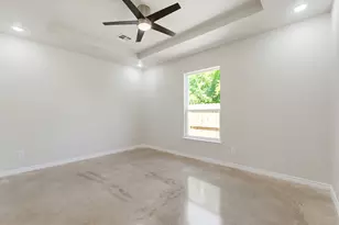 410 W Avenue C, Copperas Cove, TX 76522 - Photo 9