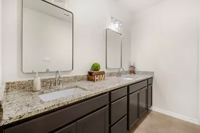 410 W Avenue C, Copperas Cove, TX 76522 - Photo 17