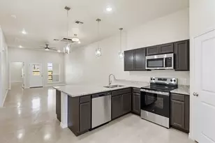410 W Avenue C, Copperas Cove, TX 76522 - Photo 7