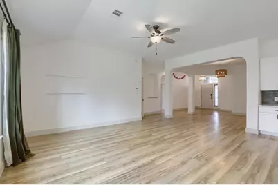 13620 Glen Mark Drive, Manor, TX 78653 - Photo 9