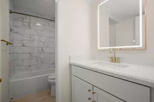 620 S 1st St, Austin, TX 78704 - Photo 15