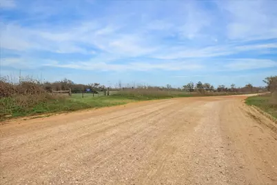 7281 County Road 358 Road, Gause, TX 77836 - Photo 3