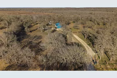 274 Old Austin Trail, Elgin, TX 78621 - Photo 11