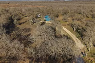 274 Old Austin Trail, Elgin, TX 78621 - Photo 11