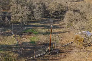 274 Old Austin Trail, Elgin, TX 78621 - Photo 19