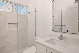 3209 Dolphin Dr, Austin, TX 78704 - Photo 15