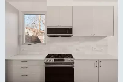 3209 Dolphin Dr #2, Austin, TX 78704 - Photo 7