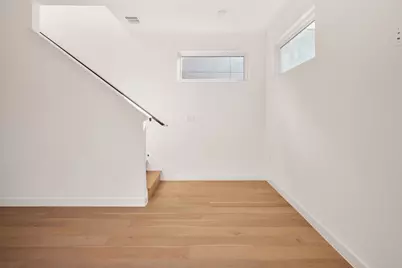 3209 Dolphin Dr #2, Austin, TX 78704 - Photo 11