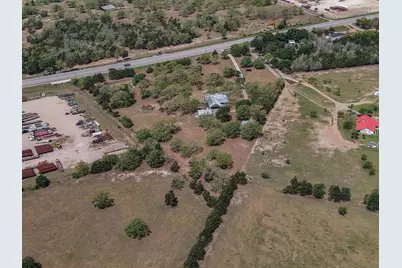 2205 S US Highway 77, Giddings, TX 78942 - Photo 35