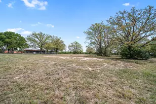 2205 S US Hwy 77, Giddings, TX 78942 - Photo 29