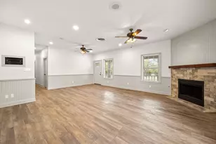 2205 S US Hwy 77, Giddings, TX 78942 - Photo 17