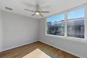 2002 E 7th St, Austin, TX 78702 - Photo 17