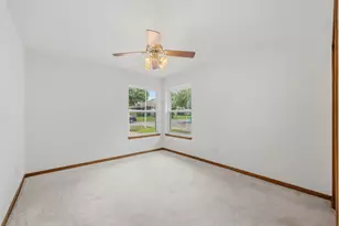 1403 Stone Ridge Dr, Taylor, TX 76574 - Photo 15