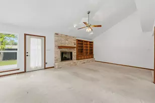 1403 Stone Ridge Dr, Taylor, TX 76574 - Photo 11
