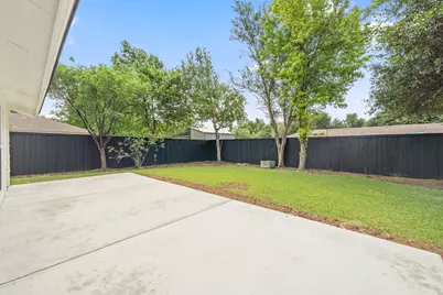 1403 Stone Ridge Drive, Taylor, TX 76574 - Photo 35