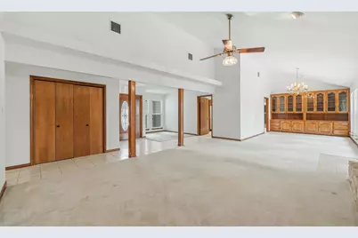 1403 Stone Ridge Drive, Taylor, TX 76574 - Photo 13