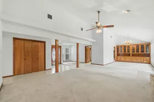 1403 Stone Ridge Dr, Taylor, TX 76574 - Photo 13