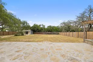 607 Liveoak Dr, Johnson City, TX 78636 - Photo 27
