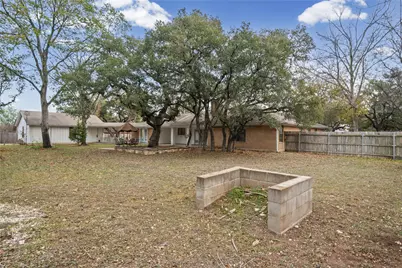 304 Live Oak Drive, Buda, TX 78610 - Photo 13
