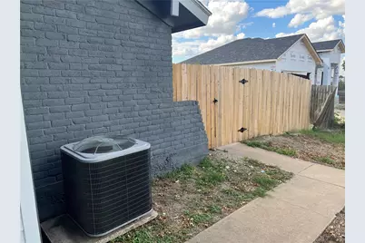 15504 Spring Hill Lane, Pflugerville, TX 78660 - Photo 13