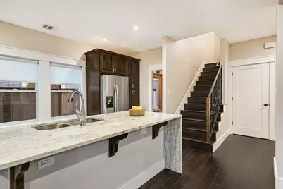 1613 Willow Street, Austin, TX 78702 - Photo 9