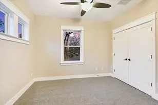 1613 Willow St, Austin, TX 78702 - Photo 21