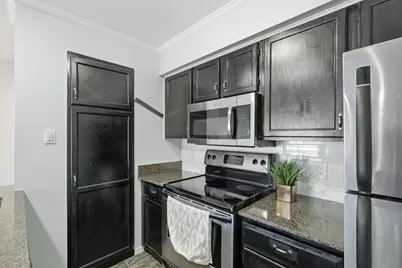 8888 Tallwood Drive #2206, Austin, TX 78759 - Photo 9