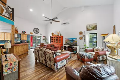 12975 Young Ln Lane, Carmine, TX 78322 - Photo 17