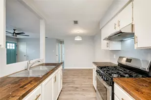 915 Chisholm Cove, Round Rock, TX 78681 - Photo 17