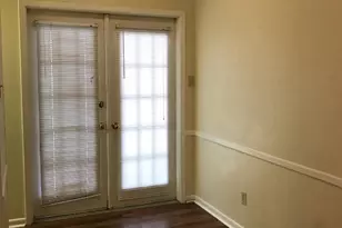 715 W 22 1/2 St, Austin, TX 78705 - Photo 7