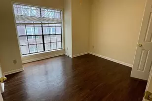 715 W 22 1/2 St, Austin, TX 78705 - Photo 13