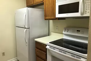 715 W 22 1/2 St, Austin, TX 78705 - Photo 9