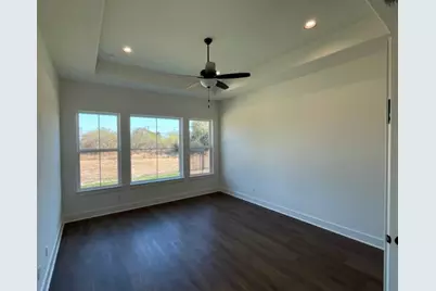 137 Limestone Drive, Georgetown, TX 78628 - Photo 7
