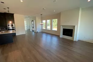 137 Limestone Dr, Georgetown, TX 78628 - Photo 5