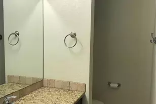 806 W 24th St, Austin, TX 78705 - Photo 5