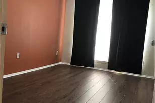 806 W 24th St, Austin, TX 78705 - Photo 7