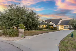 112 Capalin Ct, Liberty Hill, TX 78642 - Photo 35