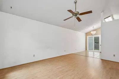 1015 E Yager Lane #2, Austin, TX 78753 - Photo 3