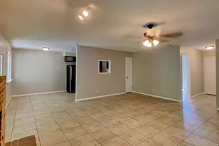 902 Cactus Dr, Round Rock, TX 78681 - Photo 3