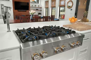 1208 Garden St, Austin, TX 78702 - Photo 9