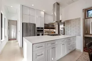 1208 Garden St, Austin, TX 78702 - Photo 29