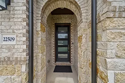 22509 Agave Grove Drive, Lago Vista, TX 78645 - Photo 5