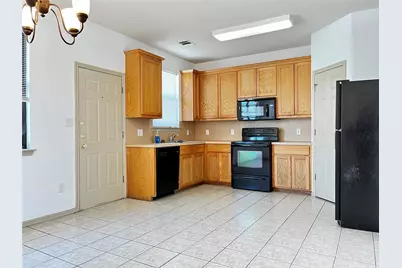8901 Parkfield Drive, Austin, TX 78758 - Photo 11